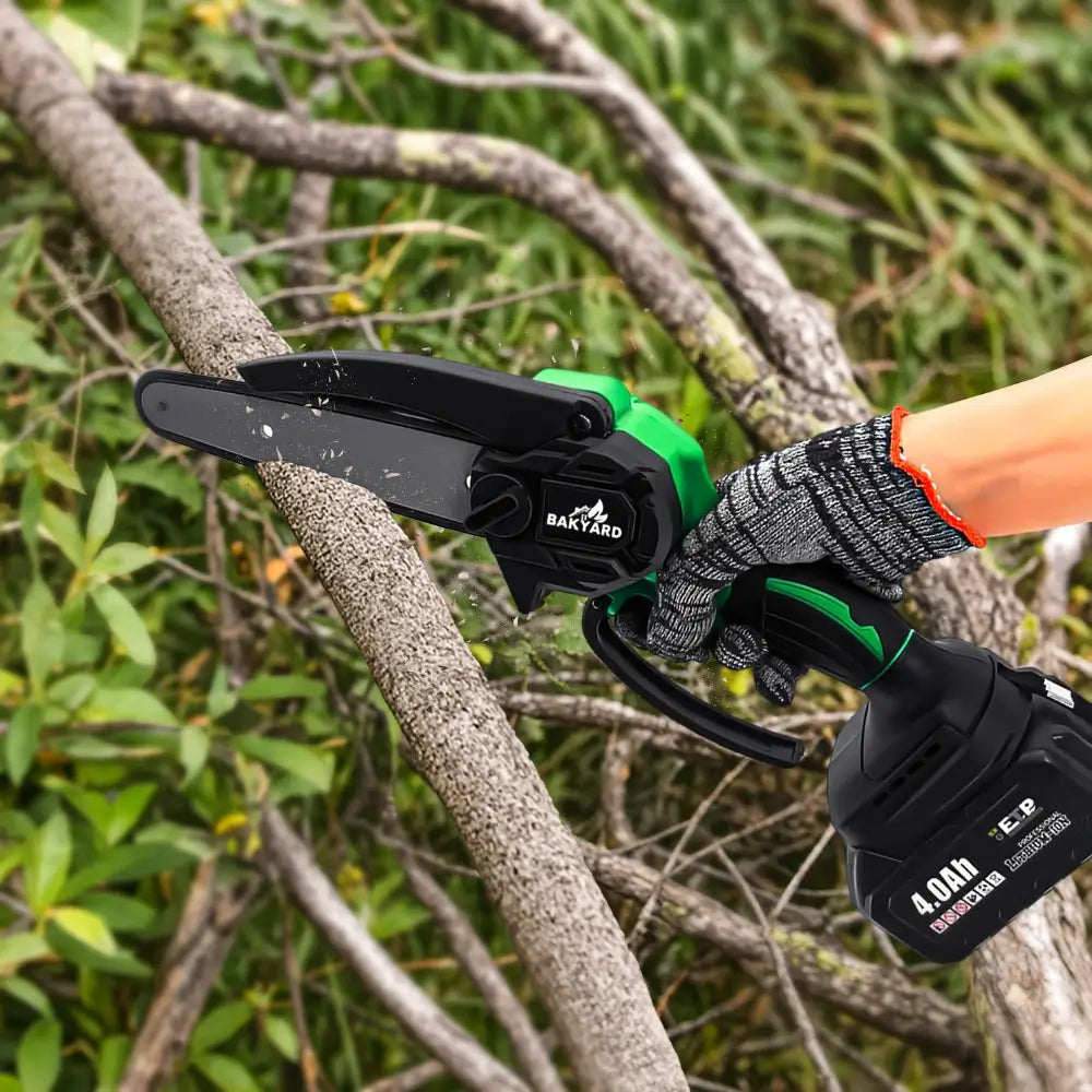 Bakyard Mini Cordless Chainsaw